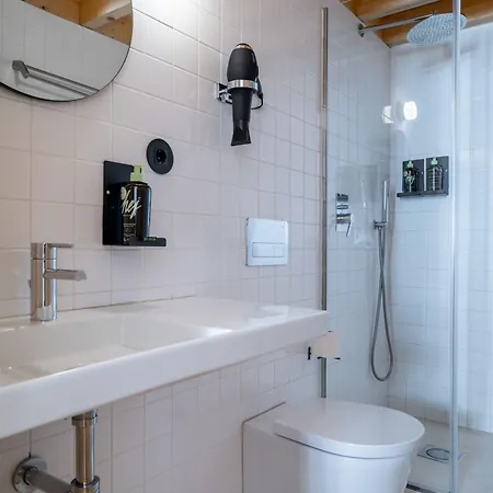 Limehome Rua Da Conceicao 3*