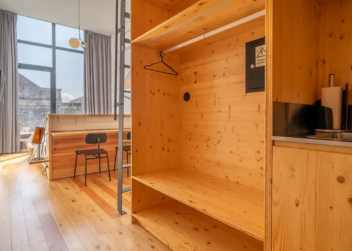 Limehome Rua Da Conceicao 3* 포르투